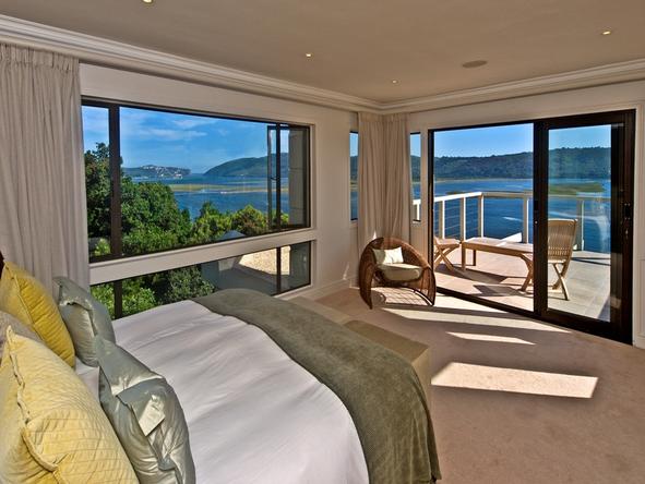 Knysna Heights Villa - Bedroom 